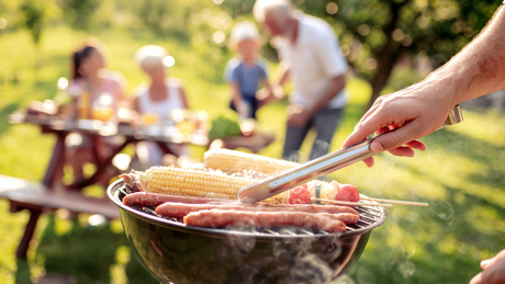 Aurinko, kesä ja grillin tirinä – valmistaudu grillikauteen!